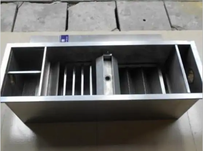 油水分離器