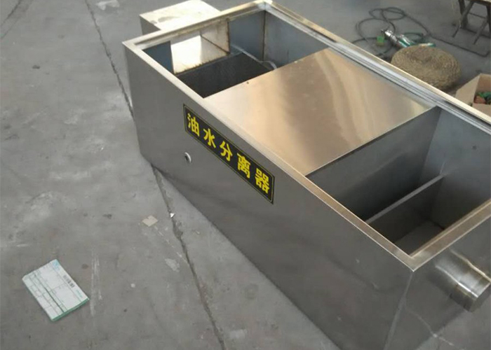 油水分離器